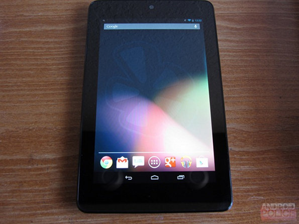 У планшета Google Nexus 7 обнаружены проблемы с остаточным изображением 04.07.2012 16:15