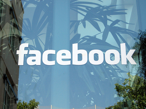 Facebook открывает дизайн своих серверов