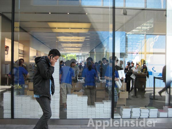 Продажи Apple iPad 2 в Китае длились менее 4 часов